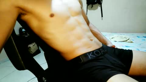 nofacebaby_ online show from 04/21/26, 06:23