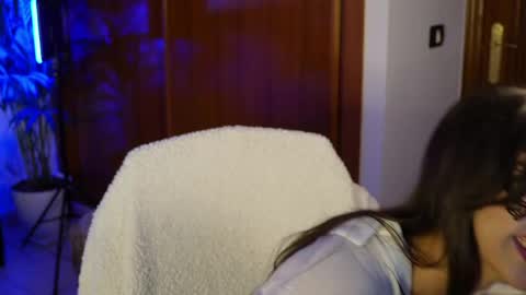 Ivy online show from 04/08/26, 11:27