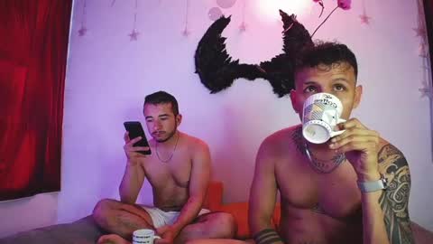 noha_and_iam1 online show from 04/14/26, 12:22