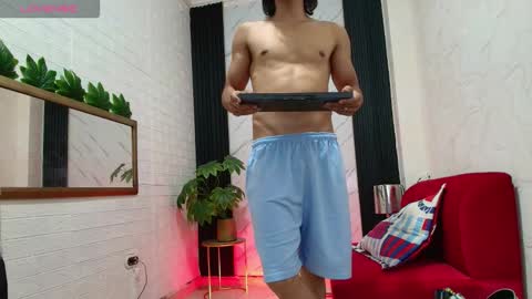 Snapshot of noha_castellano chatting on 02/26/26, 03:05 online show from 02/26/26, 03:05