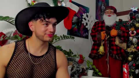 Snapshot of noha_miler chatting on 12/13/24, 12:53 kevin online show from 12/13/24, 12:53