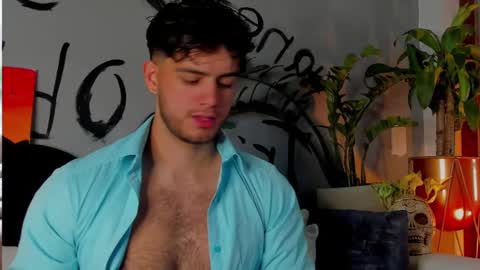 Snapshot of noha_miler chatting on 02/25/25, 06:53 kevin online show from 02/25/25, 06:53