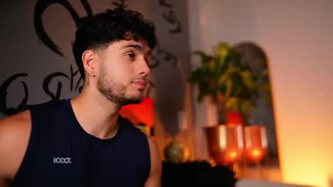 Snapshot of noha_miler chatting on 11/27/25, 09:50 kevin online show from 11/27/25, 09:50