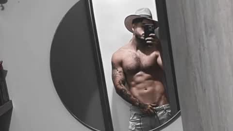 Snapshot of noha_miler chatting on 06/17/26, 06:20 kevin online show from 06/17/26, 06:20