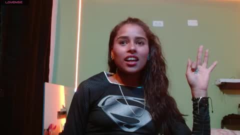 Noha Thomson online show from 03/02/25, 01:15