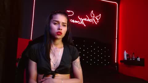 Noha Thomson online show from 11/03/25, 04:36