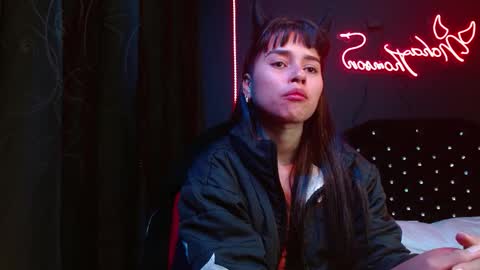 Noha Thomson online show from 11/28/25, 02:47