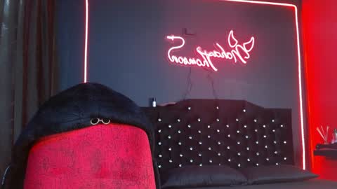 Noha Thomson online show from 04/10/26, 09:30