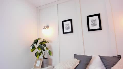 Noah  online show from 04/06/26, 09:27