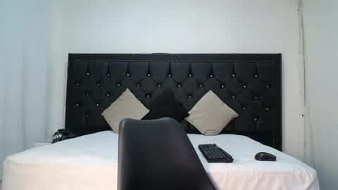 Noha Drake online show from 04/15/26, 09:48