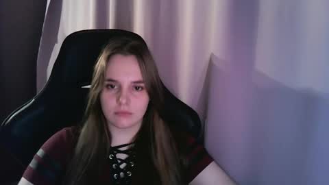 Snapshot of noir_ember_ chatting on 09/17/25, 10:39 noir_ember_ online show from 09/17/25, 10:39