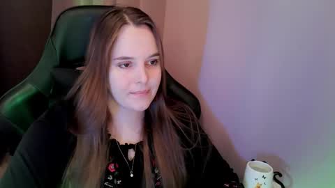 Snapshot of noir_ember_ chatting on 11/16/25, 12:44 noir_ember_ online show from 11/16/25, 12:44