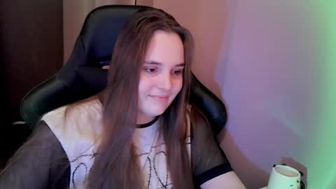 Snapshot of noir_ember_ chatting on 12/04/25, 02:48 noir_ember_ online show from 12/04/25, 02:48