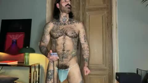 Snapshot of noisyx1976 chatting on 01/18/25, 09:13 Im here enjoy online show from 01/18/25, 09:13