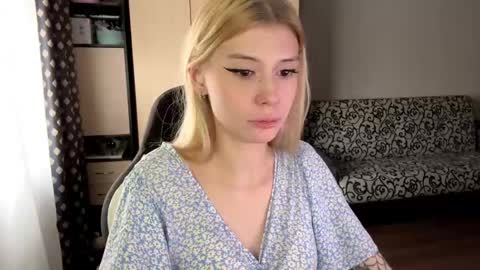 Snapshot of nolabussing chatting on 04/16/26, 09:10 Sofia online show from 04/16/26, 09:10