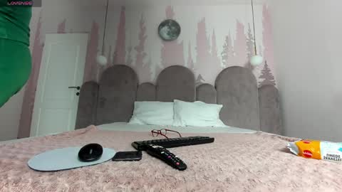 Snapshot of noladonovan chatting on 04/04/26, 07:00 Nola online show from 04/04/26, 07:00