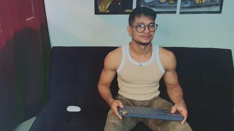 Im Nolan  online show from 11/06/25, 01:12