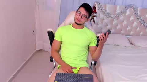 Im Nolan  online show from 11/12/25, 08:41