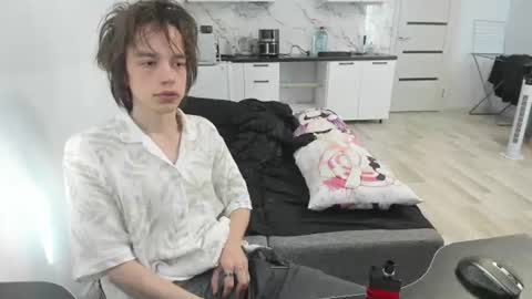 nolan_sagee online show from 06/13/26, 05:16
