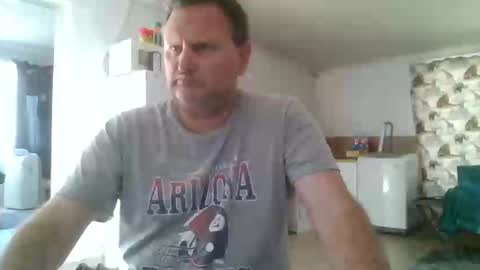 Nollie online show from 04/06/26, 08:37