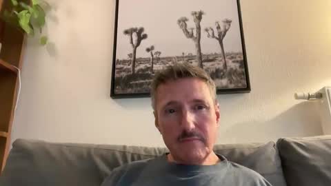 Snapshot of nolo34 chatting on 12/04/25, 02:59 nolo34 online show from 12/04/25, 02:59