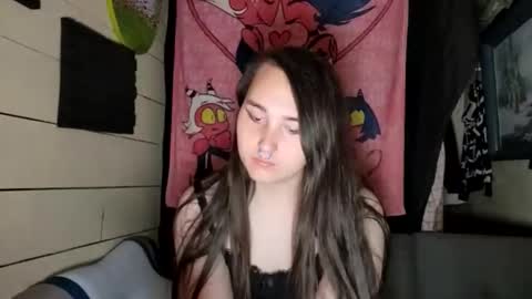 nonbinarybeauty20 online show from 06/01/26, 06:26