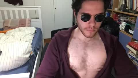 Snapshot of nongay379444 chatting on 12/11/24, 08:28 nongay379444 online show from 12/11/24, 08:28