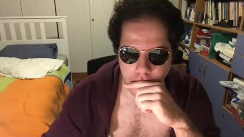 Snapshot of nongay379444 chatting on 01/02/25, 10:44 nongay379444 online show from 01/02/25, 10:44