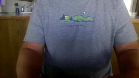 Snapshot of noonand chatting on 09/16/25, 09:38 Danny online show from 09/16/25, 09:38