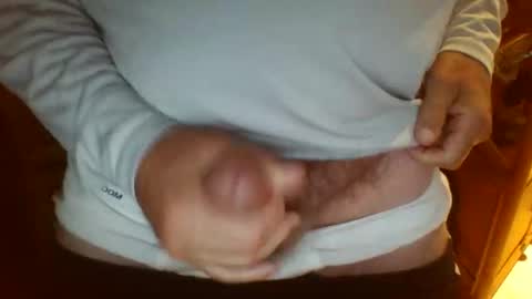 Snapshot of noonand chatting on 10/22/25, 04:51 Danny online show from 10/22/25, 04:51