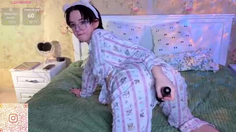 Nora Failure online show from 12/05/25, 12:36