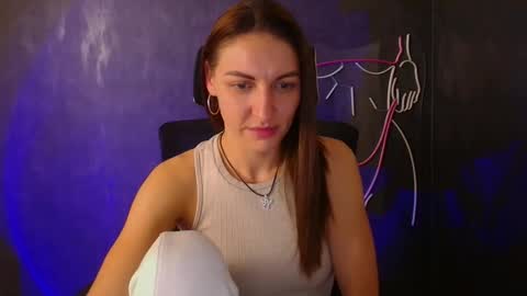 Snapshot of nora_n chatting on 10/06/25, 09:45 Nora online show from 10/06/25, 09:45