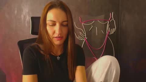 Snapshot of nora_n chatting on 10/08/25, 09:56 Nora online show from 10/08/25, 09:56