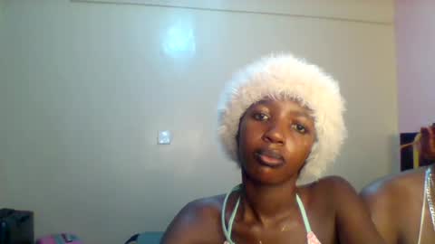 Snapshot of norababy20 chatting on 06/29/26, 03:57 Norababy20 online show from 06/29/26, 03:57