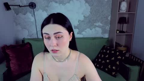 Nora online show from 04/10/26, 11:48