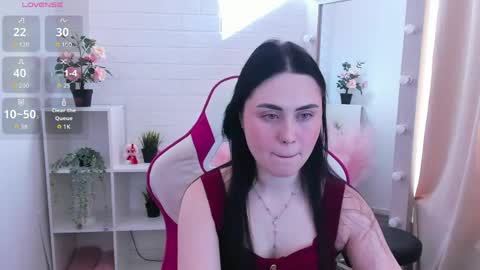 Nora online show from 04/22/26, 05:43