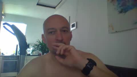 nordicrunner76 online show from 05/20/26, 11:05