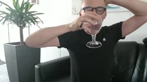 nordicrunner76 online show from 06/11/26, 10:13
