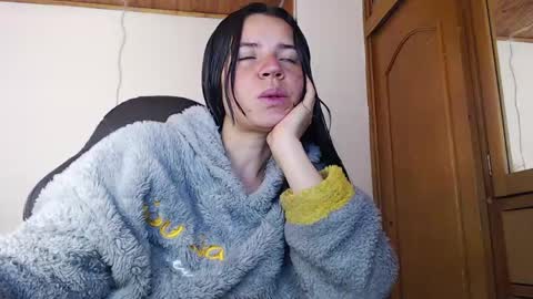 noreen_ online show from 04/15/26, 06:04