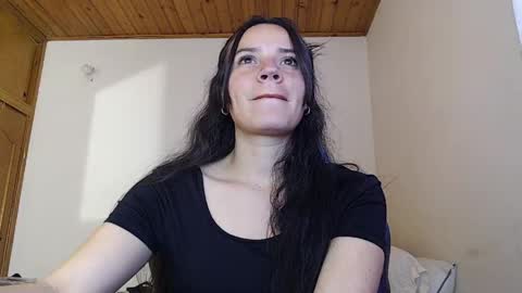 noreen_ online show from 06/01/26, 05:03