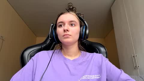 Elena online show from 03/25/26, 07:14