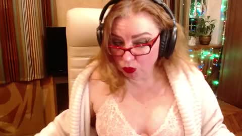 miss Tress online show from 01/18/26, 07:28