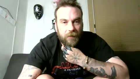 Snapshot of norsirish chatting on 10/24/25, 12:08 norsirish online show from 10/24/25, 12:08