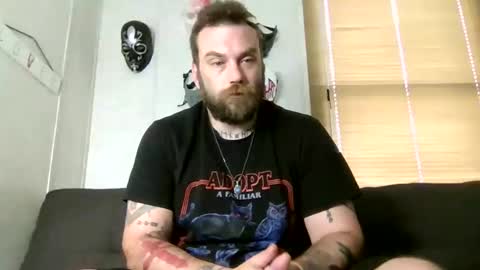 Snapshot of norsirish chatting on 10/24/25, 03:41 norsirish online show from 10/24/25, 03:41