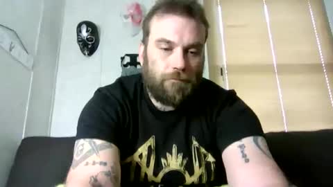 Snapshot of norsirish chatting on 11/01/25, 03:58 norsirish online show from 11/01/25, 03:58