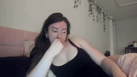 Emily snow online show from 04/14/26, 12:38