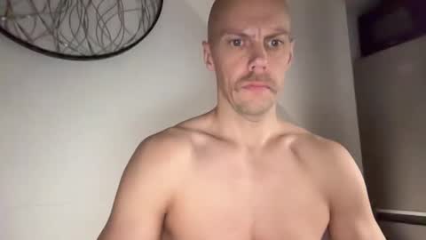 north_guy799643 online show from 03/22/26, 03:21