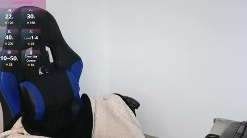 Snapshot of northly chatting on 11/12/25, 12:16 NORTH online show from 11/12/25, 12:16