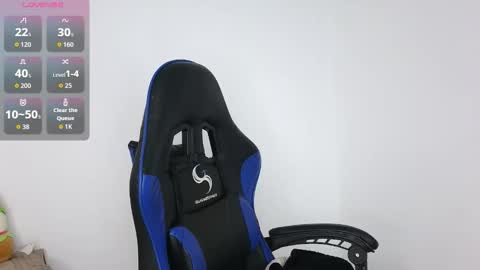 Snapshot of northly chatting on 11/19/25, 12:16 NORTH online show from 11/19/25, 12:16