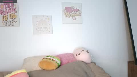 Snapshot of northly chatting on 02/27/26, 02:28 NORTH online show from 02/27/26, 02:28